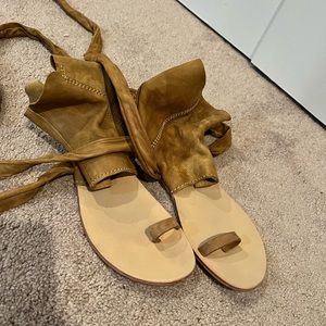 free people size 40 sandals NEW